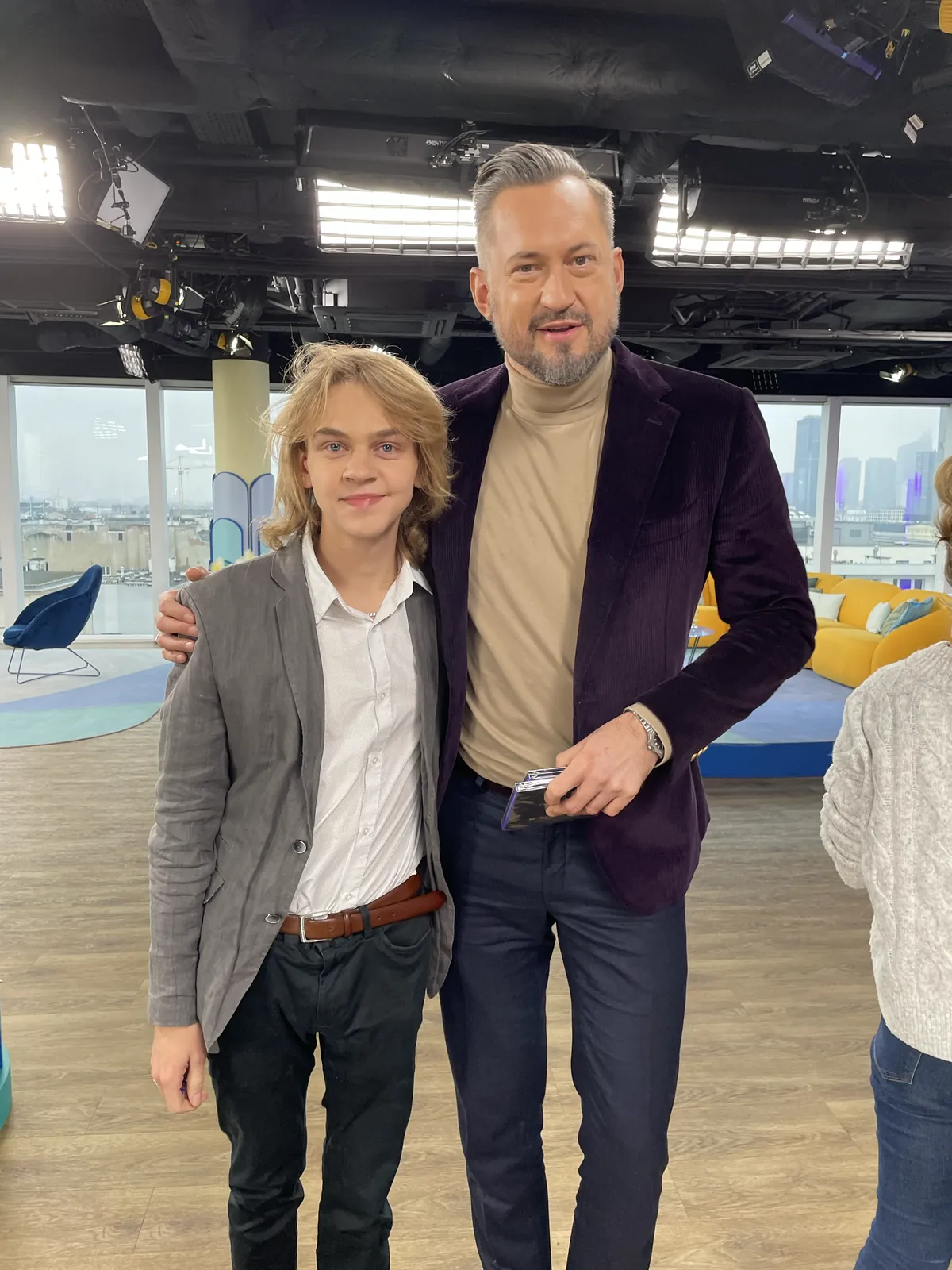 Jan Niziński z prowadzącym w studiu Dzień Dobry TVN
